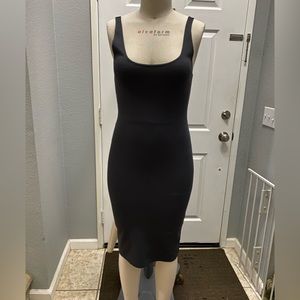 Pretty dark grey dress